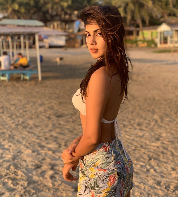 Rhea Chakraborty looks hot in bikini
