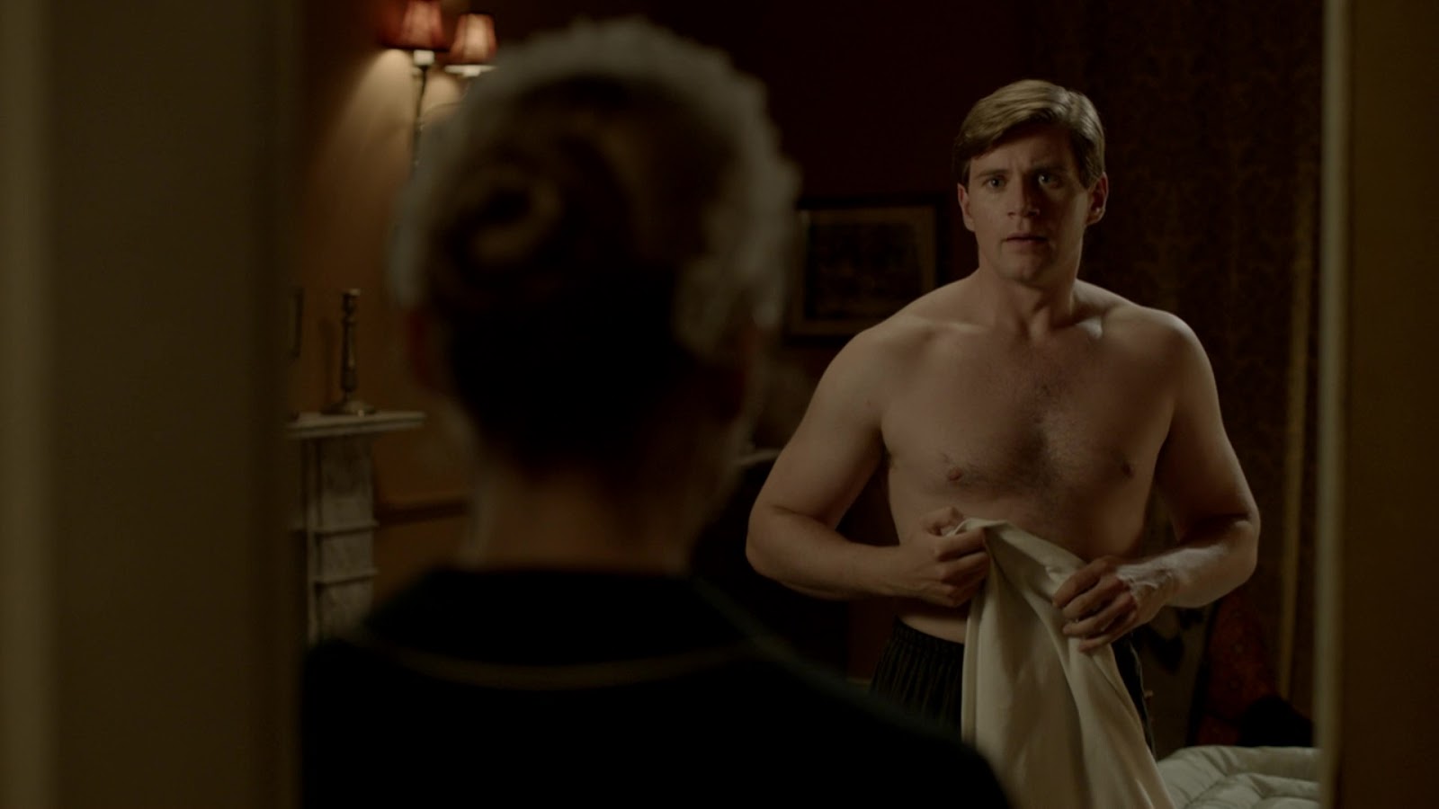 Allen Leech shirtless in 'Downton Abbey' - S03E09.