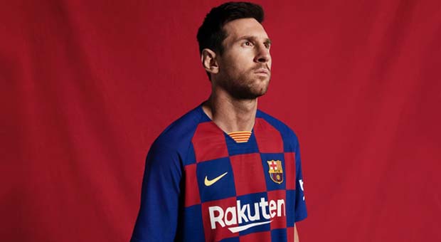 Barcelona Kenalkan Jersey Anyar ala Timnas Kroasia