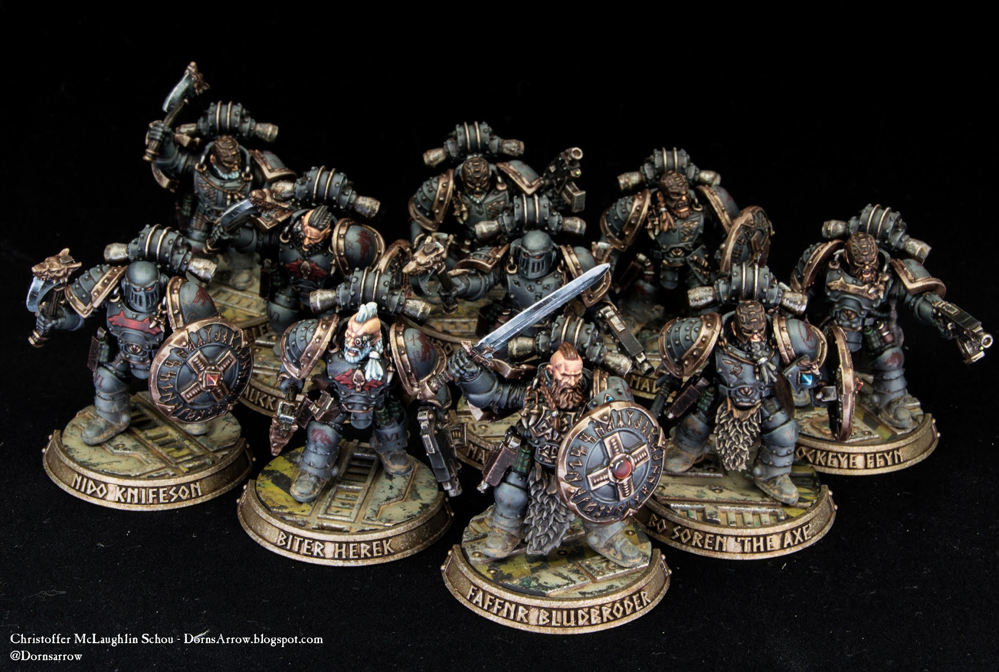 тысяча сынов warhammer 40000 символ. ересь хоруса просперо. леман расс примарх. ревюэль арвида вархаммер.