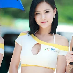Min Soo Ah at CJ Super Race R5 2011 Foto 1