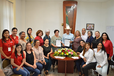Alcalde de Huatabampo Ramón Díaz e Instituto Sonorense de las mujeres firman convenio de colaboración