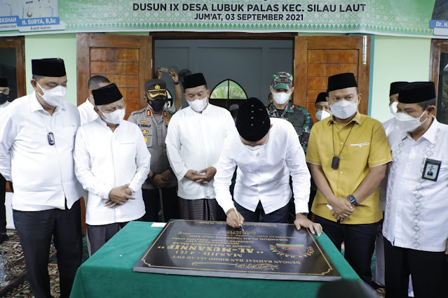 Wagubsu Resmikan Masjid Al-Musannif di Kecamatan Silau Laut Wagubsu Resmikan Masjid Al-Musannif di Kecamatan Silau Laut