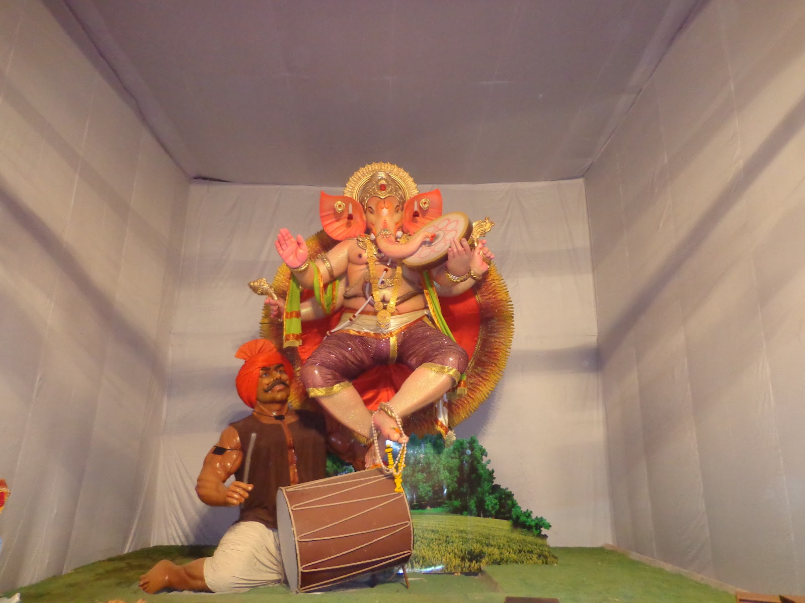 Travel to God: GANESHOTSAV : Lalbaug cha Raja & Mumbai cha Raja
