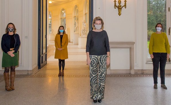 Queen Mathilde of Belgium presented the Federal Prize 'fight against poverty in 2020. The Queen wore a printed trousers from Dries Van Noten