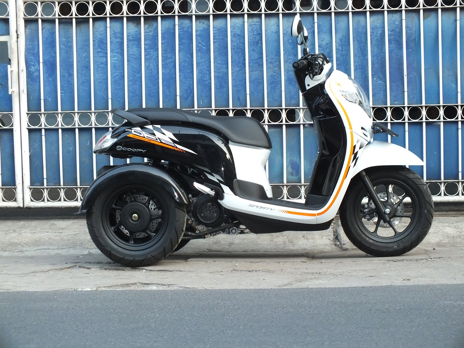Oracle Modification Concept: HONDA NEW SCOOPY 2018 Roda Tiga MINIMALIST