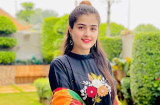 Zahra Waseem (Insta Model) Wiki, Age, Bio, Husband, Family, Dresses Zahra Waseem (Insta Model) Wiki, Age, Bio, Husband, Family, Dresses