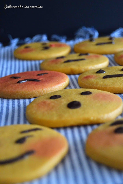 Galletas Emoticonos - Saboreando las Estrellas -
