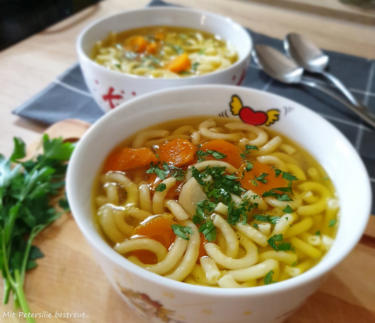 Hühnersuppe mit Petersilie