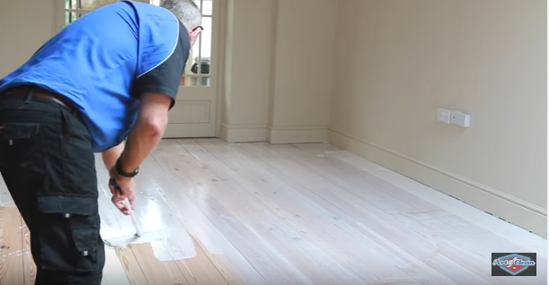White Wash Effect On Your Wooden Floor, How To Whitewash Dark Hardwood Floors