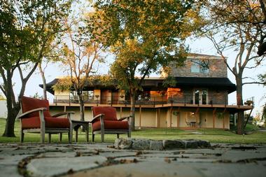 Two Hearts Inn