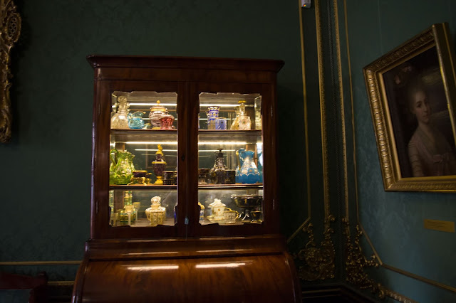 шереметьевский дворец выставка. экспонаты шереметьевского дворца музыкальных инструментов. шереметевский дворец — музей музыки. мавританский кабинет шереметевых. шереметьевский дворец в санкт-петербурге.