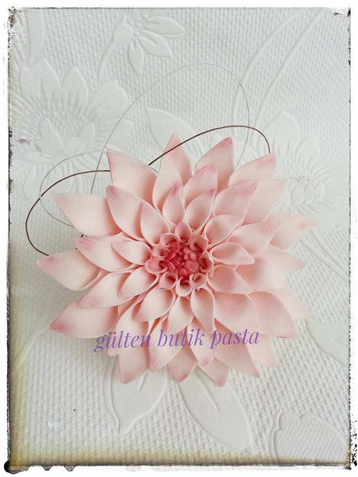 GÜLTEN BUTIK PASTA BURSA ÇİÇEK KURSLARI