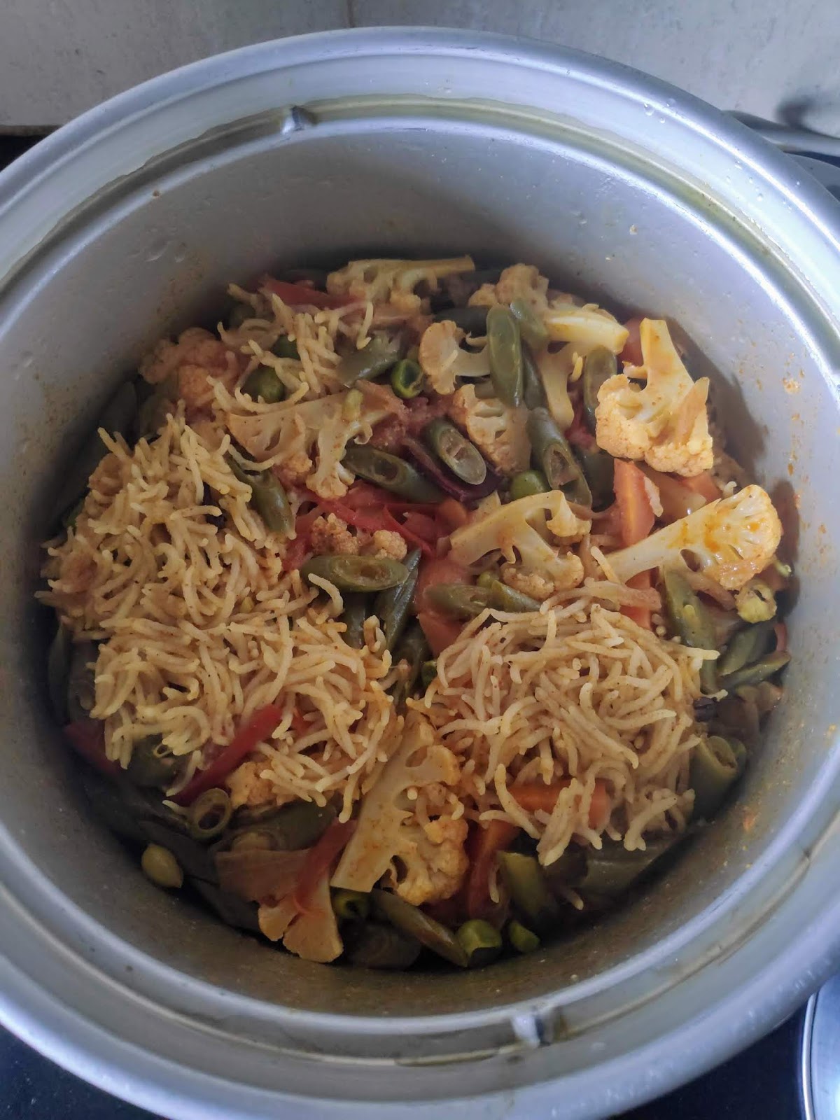 Easycooking Vegetable Biryani in Rice Cooker