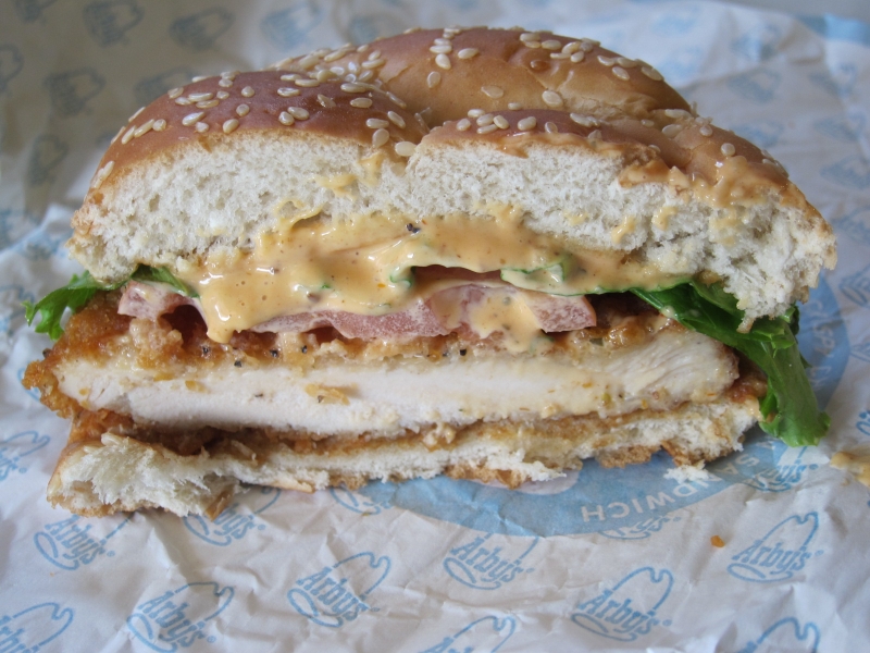 Review Arby's Cravin' Chicken Sandwich