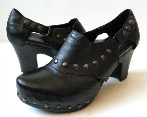 DANSKO RYDER BLACK LEATHER PUNK STUDDED HEELS WOMENS SIZE 39 SIZE 9
