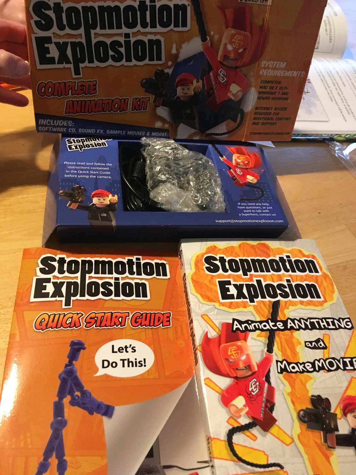  Stopmotion Explosion: Complete HD Stop Motion Animation Kit   Stop Motion Animation Software with Full HD 1080P Camera, Animation  Software & Book (Windows & OS X) : Electronics