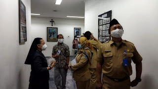 Kasie Sejarah dan Permuseuman Bapak Bayu Niti Permana  koordinator tim  visitasi