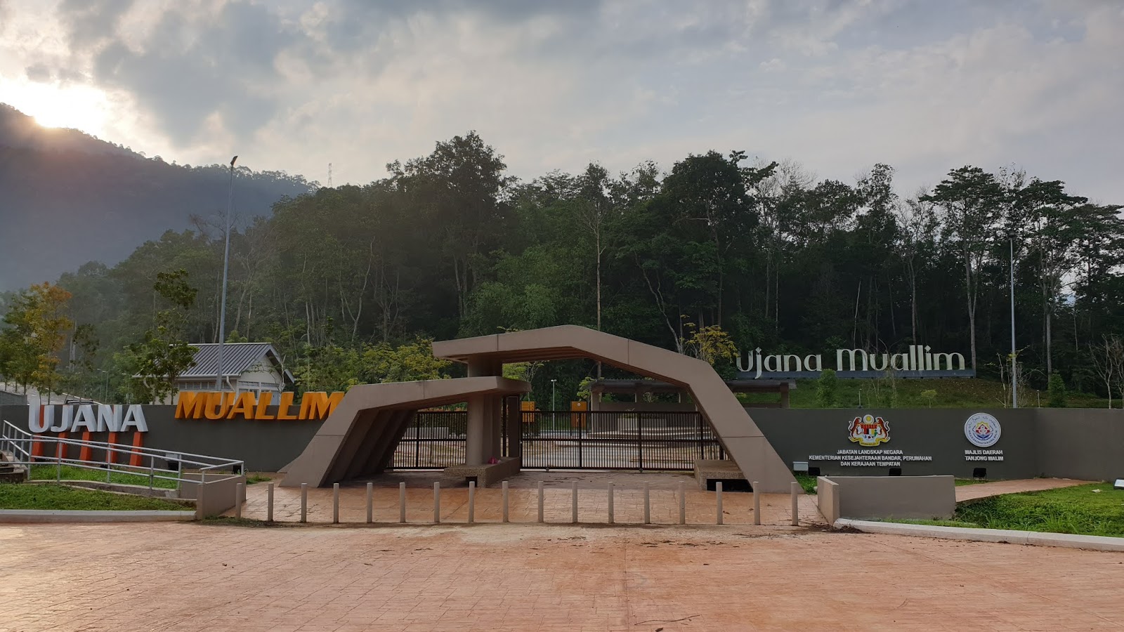 Homestay di Slim River: Tempat Menarik di Tanjung Malim - Taman