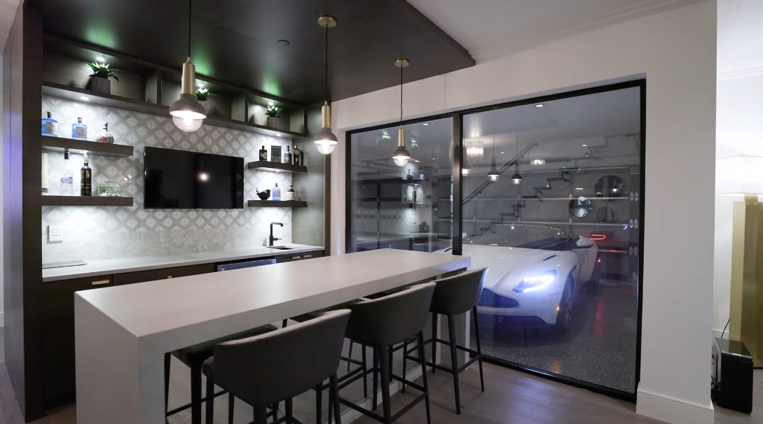 61 Interior Design Photos vs. 6892 Copper Cove Rd, West Vancouver Luxury Home Tour