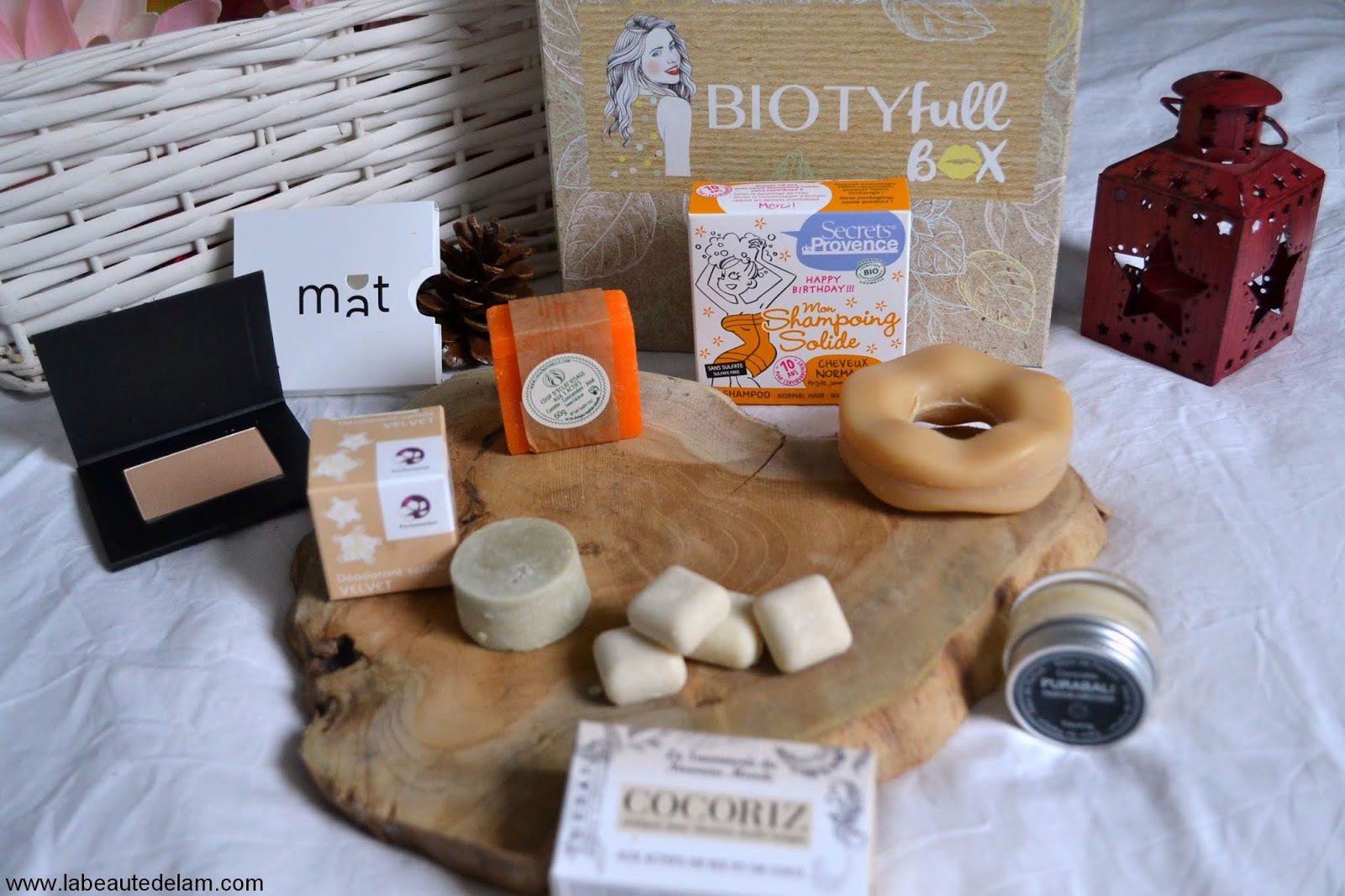 Biotyfull Box Octobre 2019 box beauté 100 Solide & Recyclable