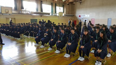 北海道 登別市立緑陽中学校 事前登校「学級発表」