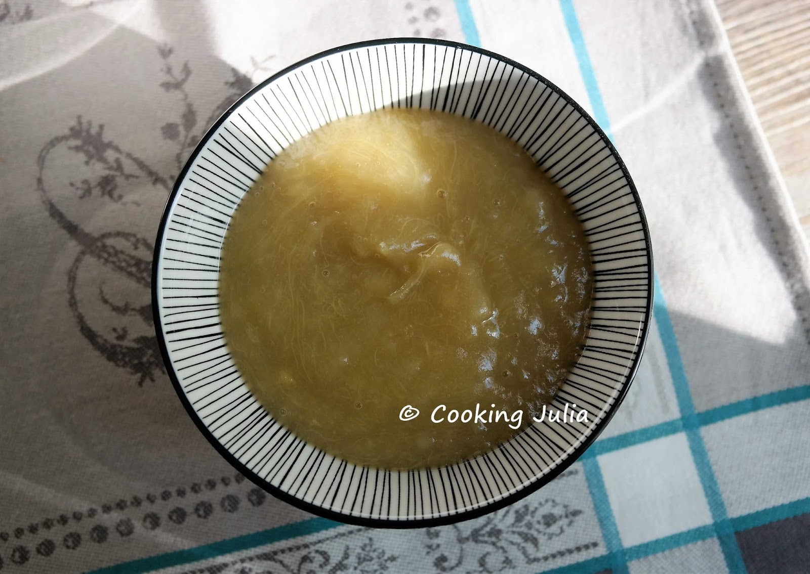 COOKING JULIA COMPOTE POMMERHUBARBE