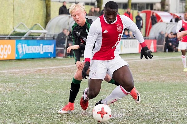 Oficial: Ajax, Brian Brobbey no seguirá el 1 de julio