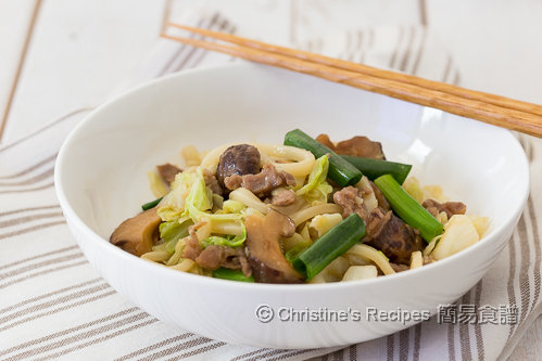 高麗菜肉絲炒烏冬 Pan-Fried Udon with Pork and Cabbage03