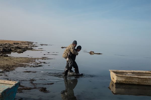 恐ろしい:アラル海の消滅を示す衛星画像