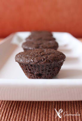 gourmandise eggless chocolate cake