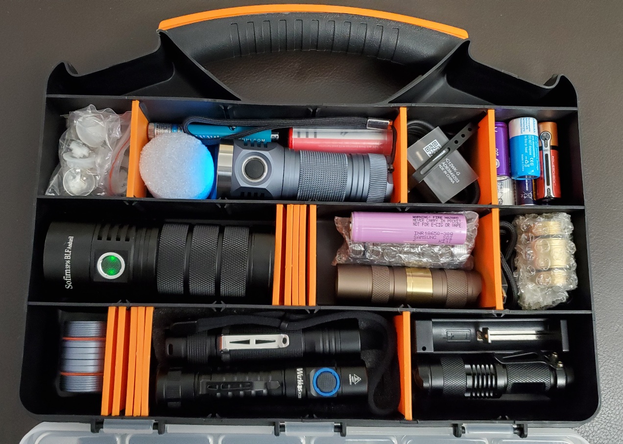Storage case for flashlights [ ZEROSEVEN ]