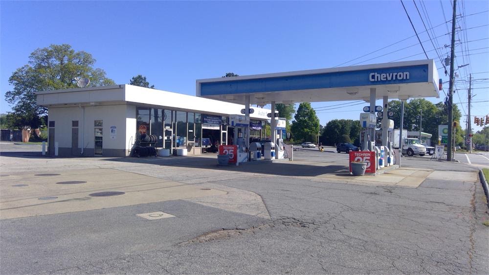 Tomorrow's News Today Atlanta [EXCLUSIVE] Longtime Chevron Demolished to Make Way for