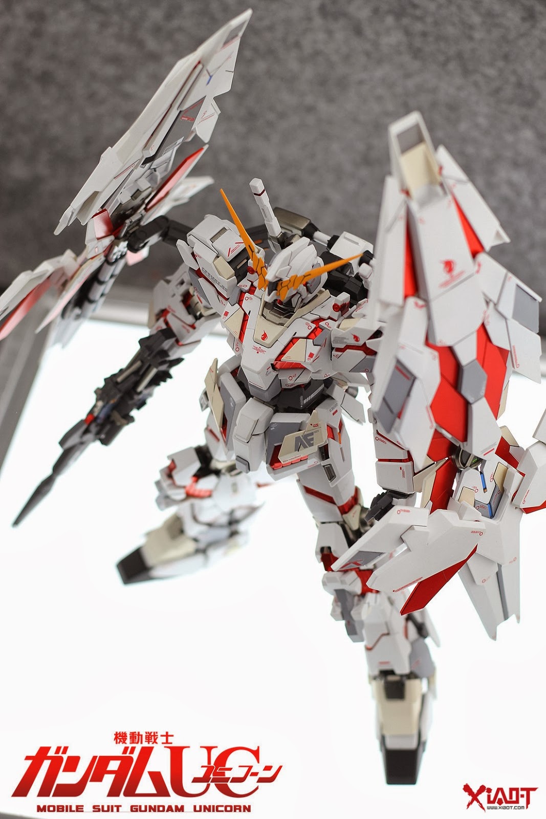 Custom Build: MG 1/100 Unicorn Gundam + 2 Armed Armor DE Phenex ...