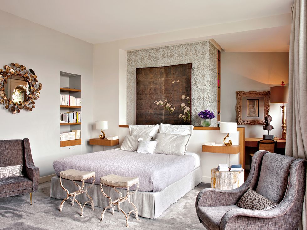 Elegant Parisian apartment in soft colors