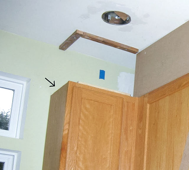 Closing the Space above the Kitchen Remodelando la Casa