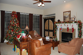 Christmas Whimsy: Garland on your Fireplace Mantle