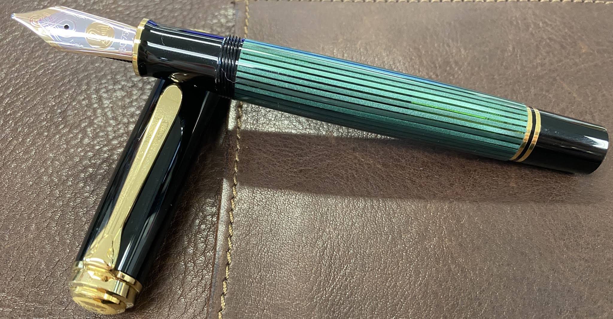 Overtekenen parlement Gemarkeerd King of the Pod: A closer look at the Pelikan M1000 – Pen Boutique Ltd