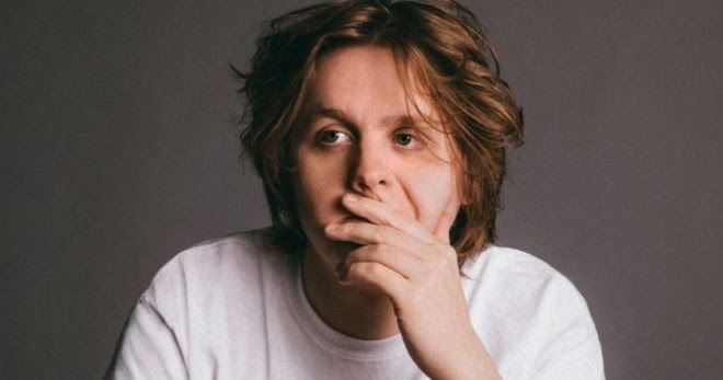 Lirik Lewis Capaldi Someone You Loved Dan Terjemahan Gerbang Lirik