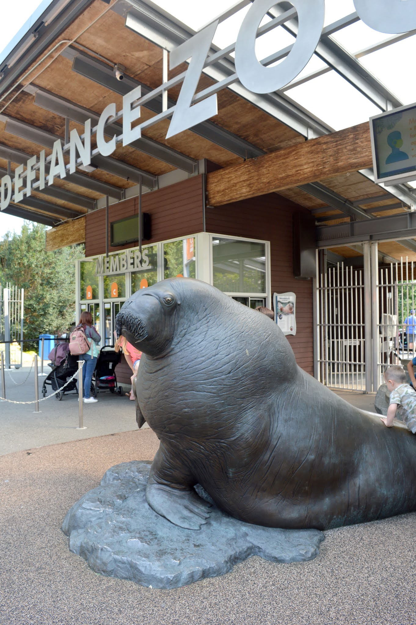 A Visit to the Point Defiance Zoo and Aquarium Summer 2021