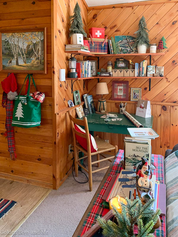 Rustic family room in Adirondack cabin - www.goldenboysandme.com