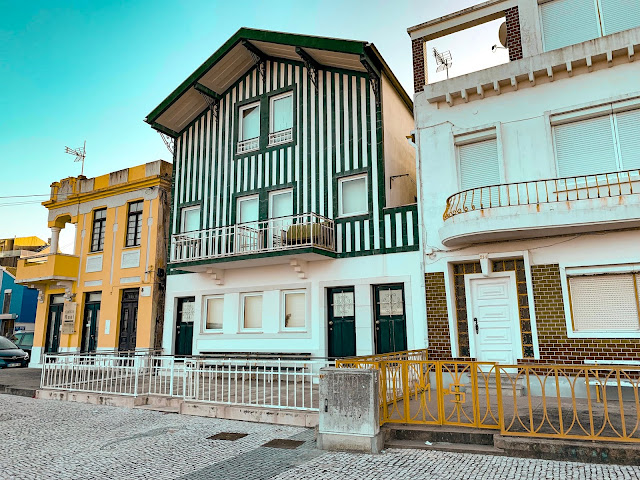 Jak dojechać z Porto do Aveiro? Co zobaczyć w "portugalskiej" Wenecji? Najważniejsze informacje o zwiedzaniu miasteczka.