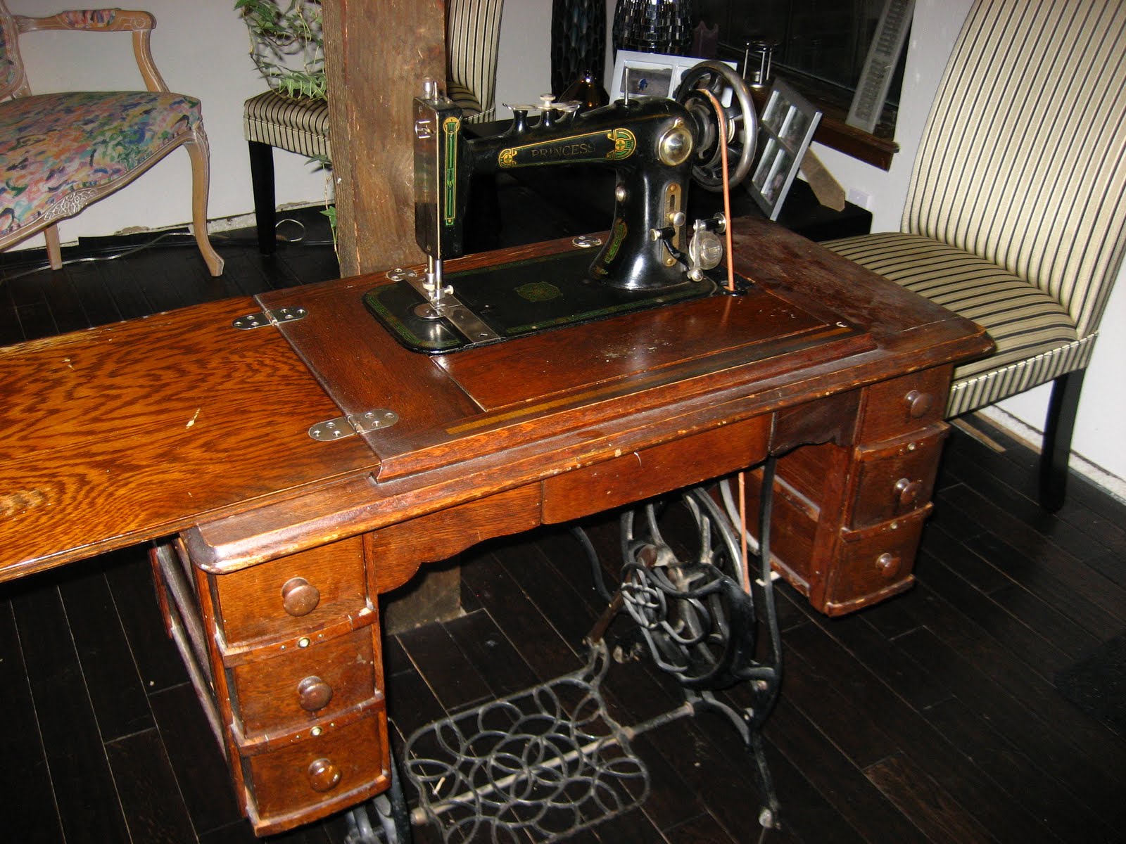 cestosycestas_2: MÁQUINA DE COSER