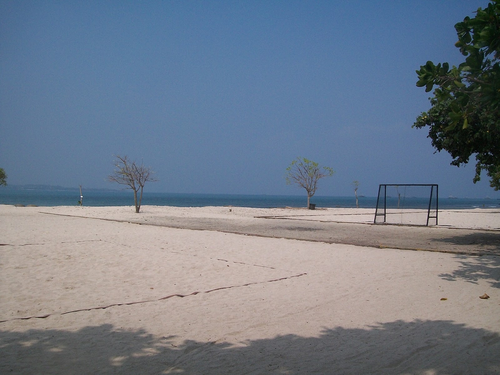 Pejalan: Pantai yang Indah