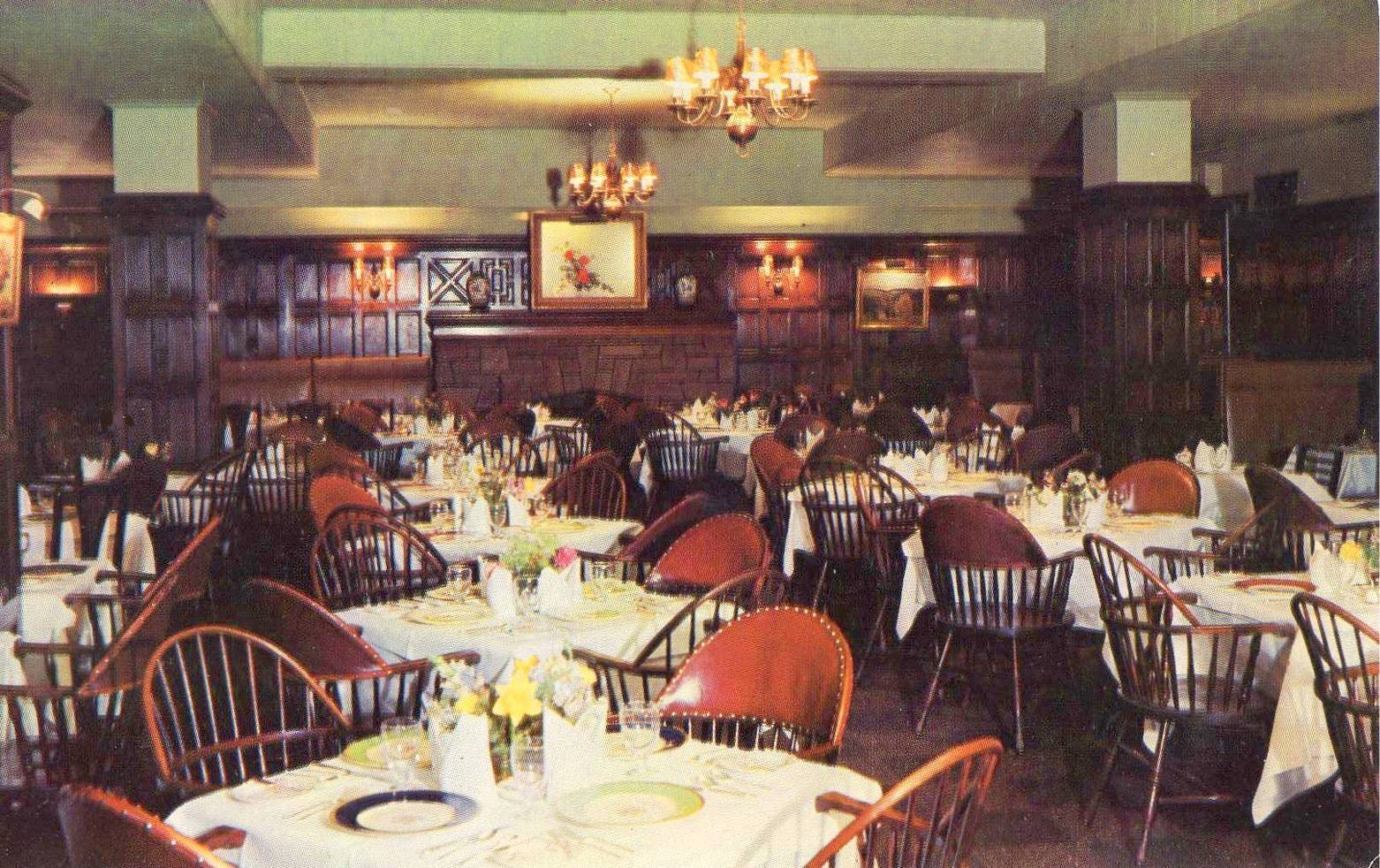 CHUCKMAN'S OTHER COLLECTION (TORONTO POSTCARDS) VOLUME 02 POSTCARD