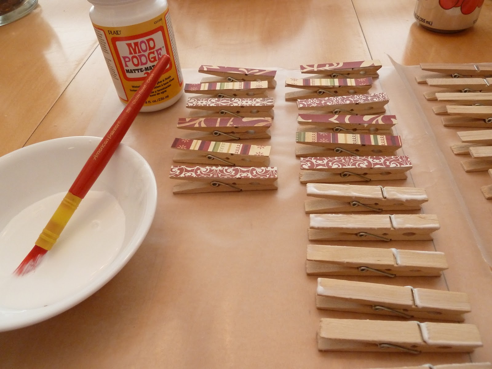 Room Mom Extraordinaire Decoupage Clothespins
