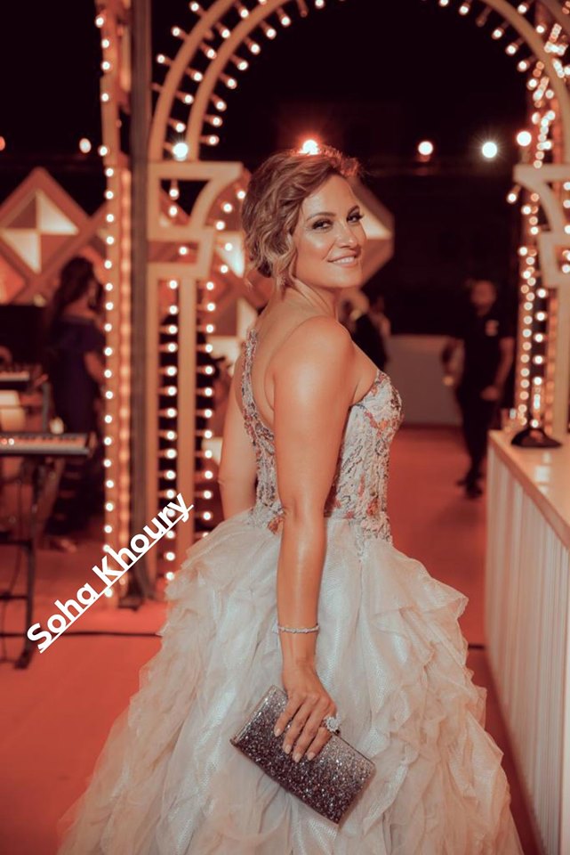 بـ\"البساطة والعفوية\".. ريهام عبد الغفور تخطف الأنظار ب\"5 إطلالات\" في \"الجونة\"