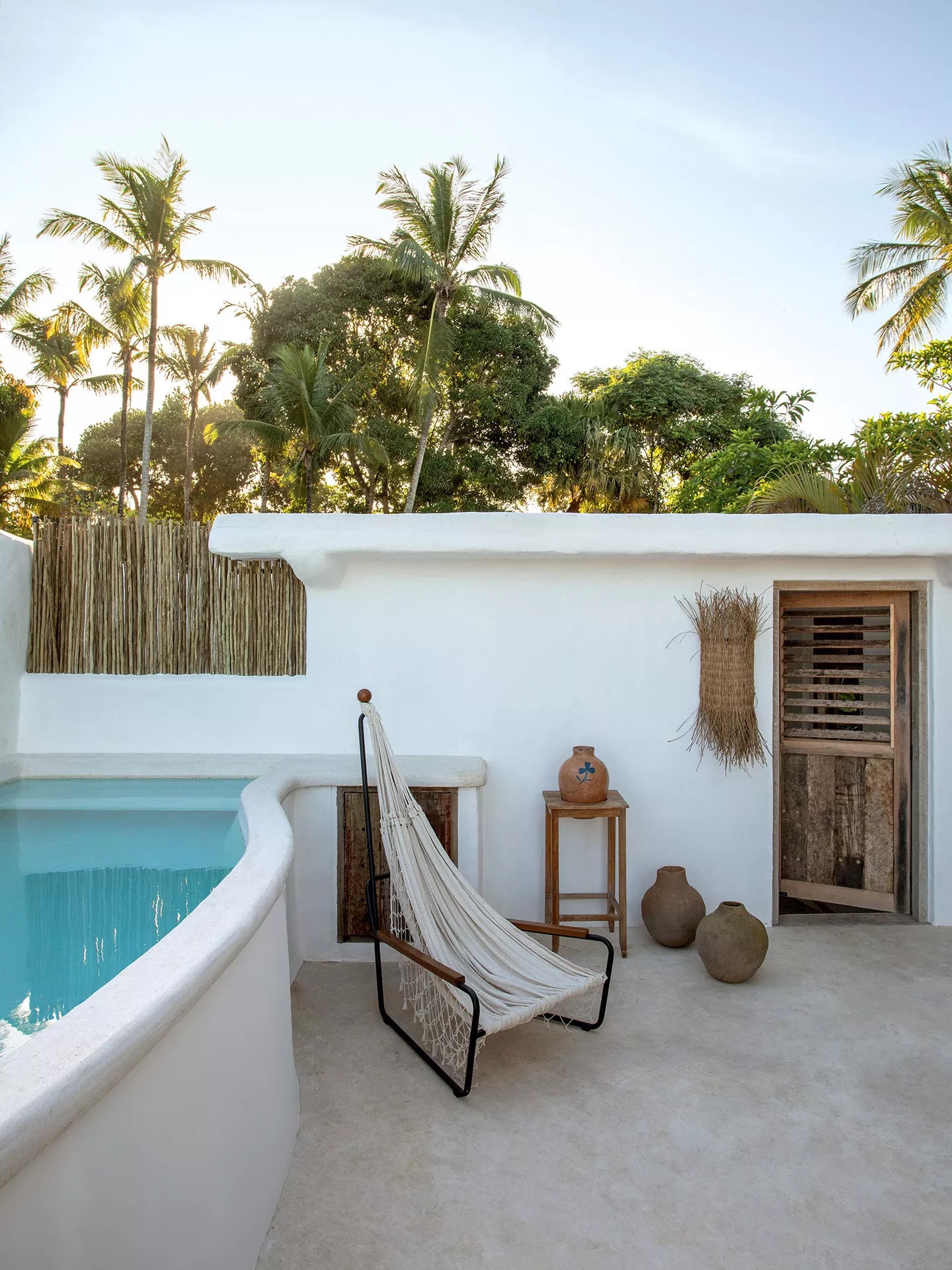 A house in Brazil with elegant exotic decoration