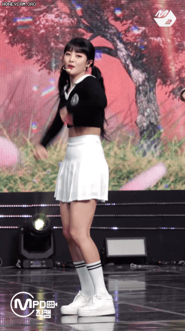 여자아이들 민니 양갈래 머리 - 꾸르