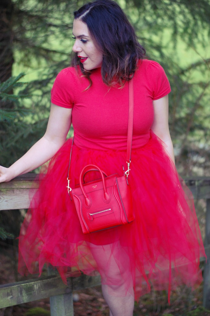 DIY red tulle no-sew skirt